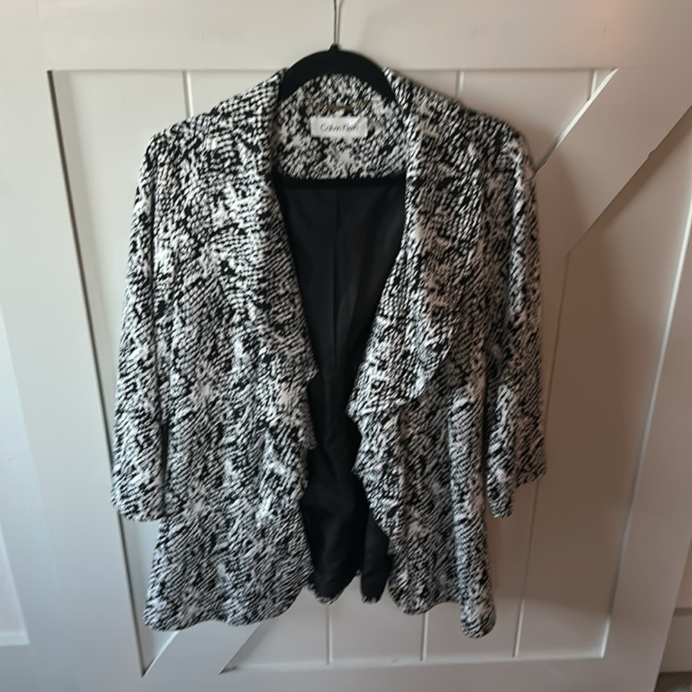 Calvin Klein Black and White Patterned Open-Front Blazer - Picture 9 of 15